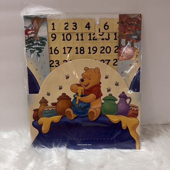 Disney Winnie the Pooh Perpetual Calendar Magnetic Cardboard Unopened NIP - Picture 1 of 4